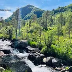 Romsdal Feriesenter - Holiday And Boat Rental In More Og Romsdal Apartman