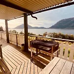 Romsdal Feriesenter - And Boat In Og Romsdal