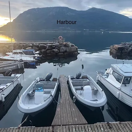 Awesome Fishing, Boating And Nature Experience At Fiskesenter Birkeland Appartement Rekdal