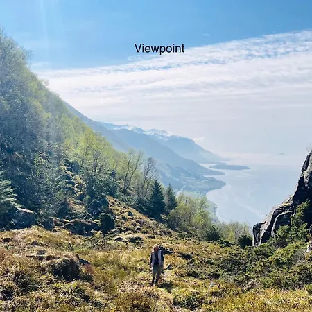 Romsdal Feriesenter - And Boat In Og Romsdal 公寓 *