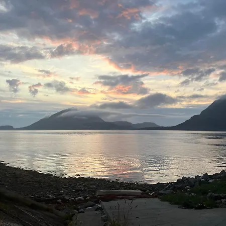 Awesome Fishing, Boating And Nature Experience At Fiskesenter Birkeland Appartement *