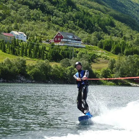 Romsdal Feriesenter - And Boat In Og Romsdal Rekdal