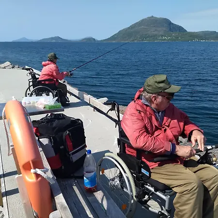 شقة Romsdal Feriesenter - And Boat In Og Romsdal *