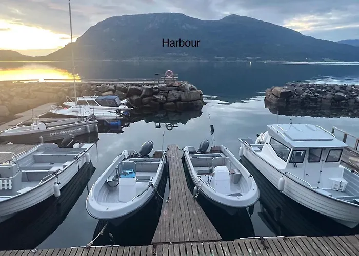 Romsdal Feriesenter - Holiday And Boat Rental In More Og Romsdal Апартаменты Rekdal