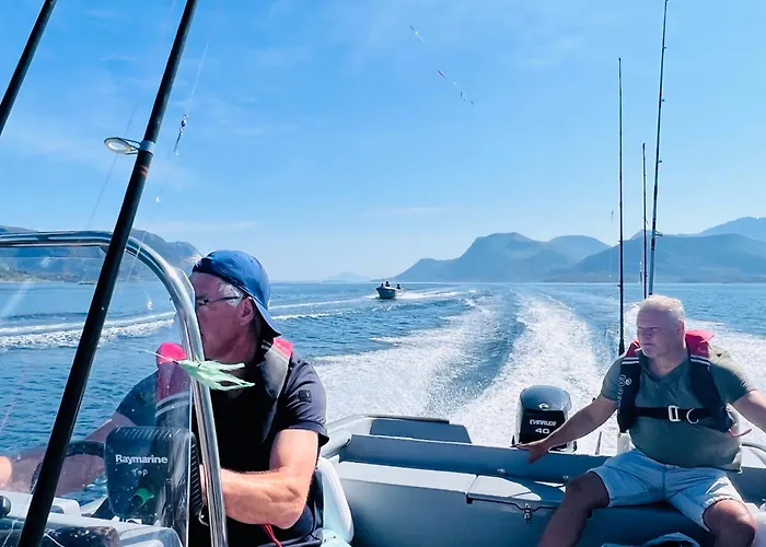 Romsdal Feriesenter - Holiday And Boat Rental In More Og Romsdal Apartamento